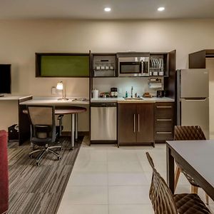 One-Bedroom King Suite